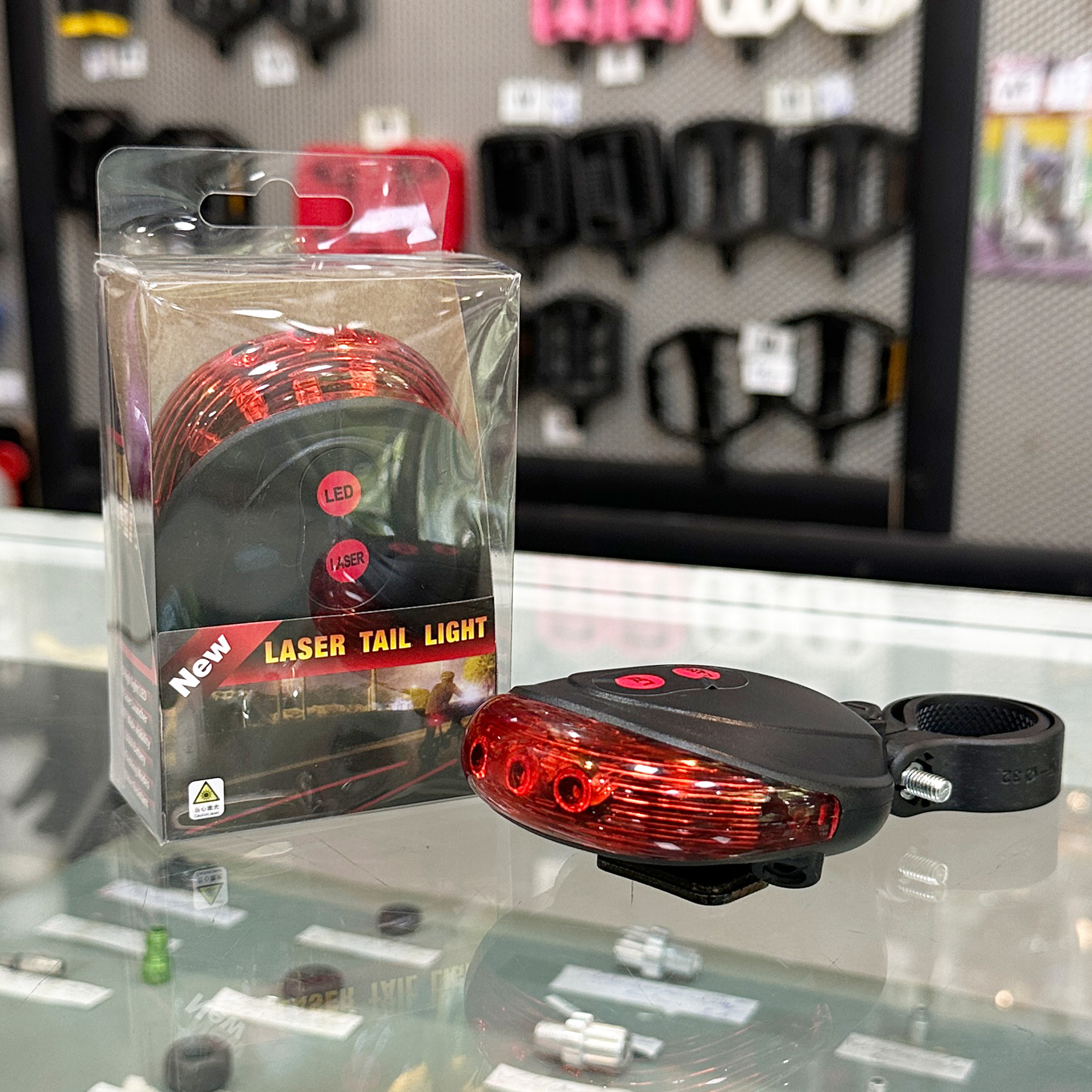 چراغ عقب دوچرخه مدل لیزری